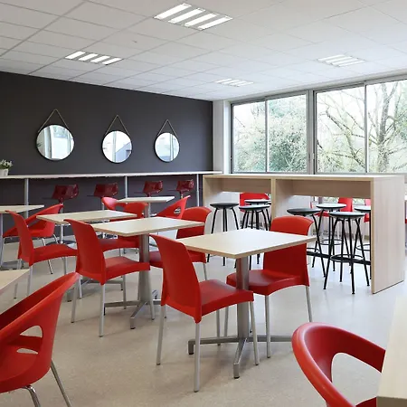 Apparteo Aparthotel 3*