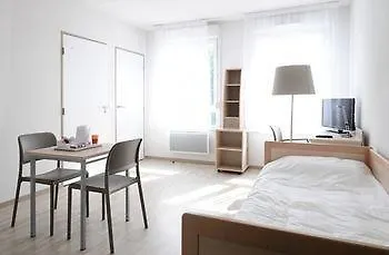 アパートホテル Apparteo 3*