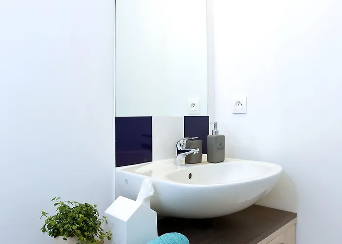 Apparteo Aparthotel 3*