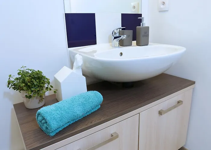 Apparteo Aparthotel 3*